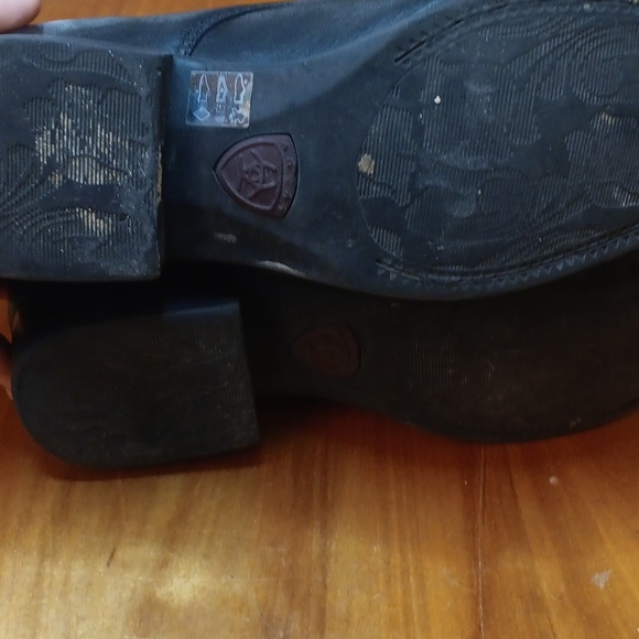 Ariat Black Leather Boots Classic Style Womens Size 7 - Picture 9 of 12